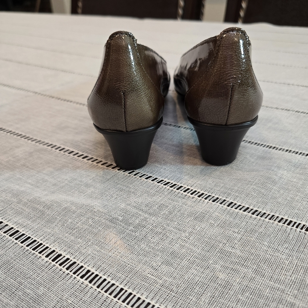 SAS Sonyo Portobello Taupe Patent Leather Dress Pumps Women's US 8 New Whitout B - Picture 6 of 12